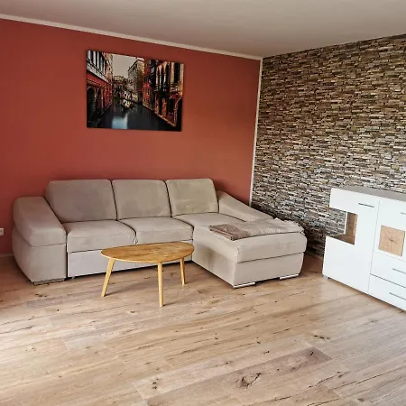 Gemuetliche 90 Qm In Saarburg, Zentral Gelegen, Garten Mit Aussicht, Separater Eingang Appartamento Saarburg