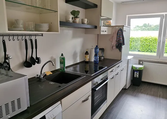 Gemuetliche 90 Qm In Saarburg, Zentral Gelegen, Garten Mit Aussicht, Separater Eingang *