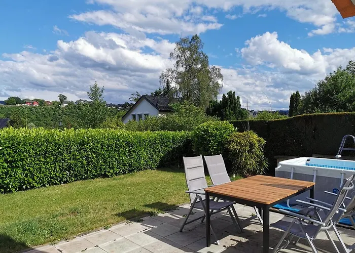 Gemuetliche 90 Qm In Saarburg, Zentral Gelegen, Garten Mit Aussicht, Separater Eingang זארבורג