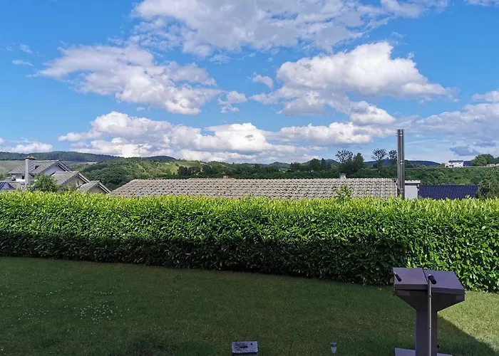 Apartment Gemuetliche 90 Qm In Saarburg, Zentral Gelegen, Garten Mit Aussicht, Separater Eingang Saarburg