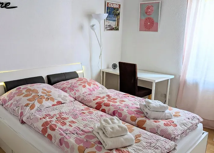 Gemuetliche 90 Qm In Saarburg, Zentral Gelegen, Garten Mit Aussicht, Separater Eingang Apartment
